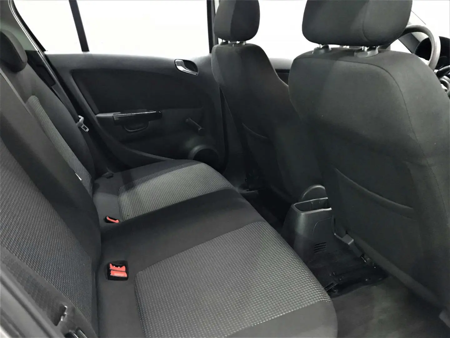 Opel Corsa Corsa 1.4i Twinport Essentia 15'Alaşım Jant 7