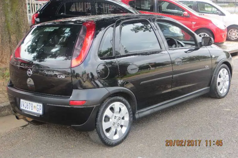 Opel Corsa Corsa 1.6 GSI 4