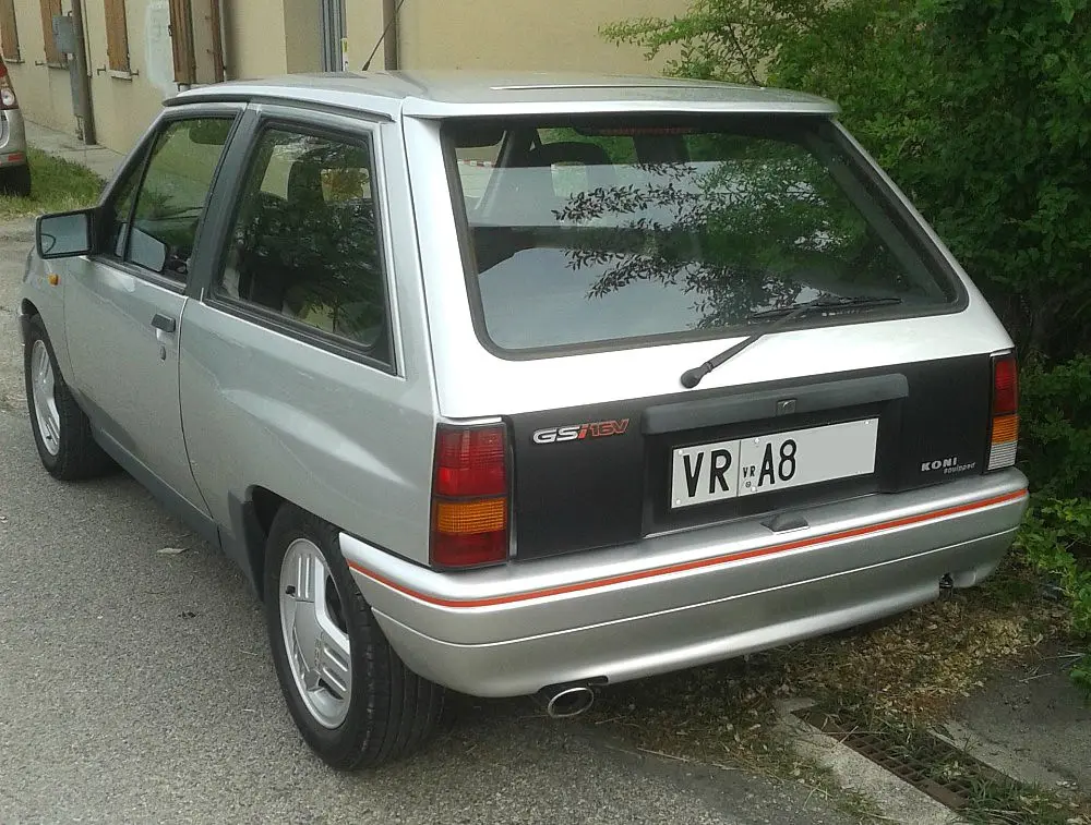 Opel Corsa Corsa 1.6i 16V GSI 2