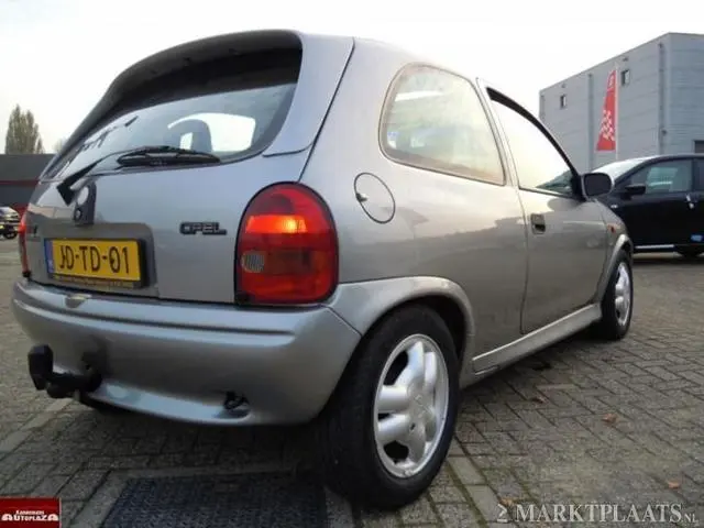 Opel Corsa Corsa 1.6i 16V GSI 5