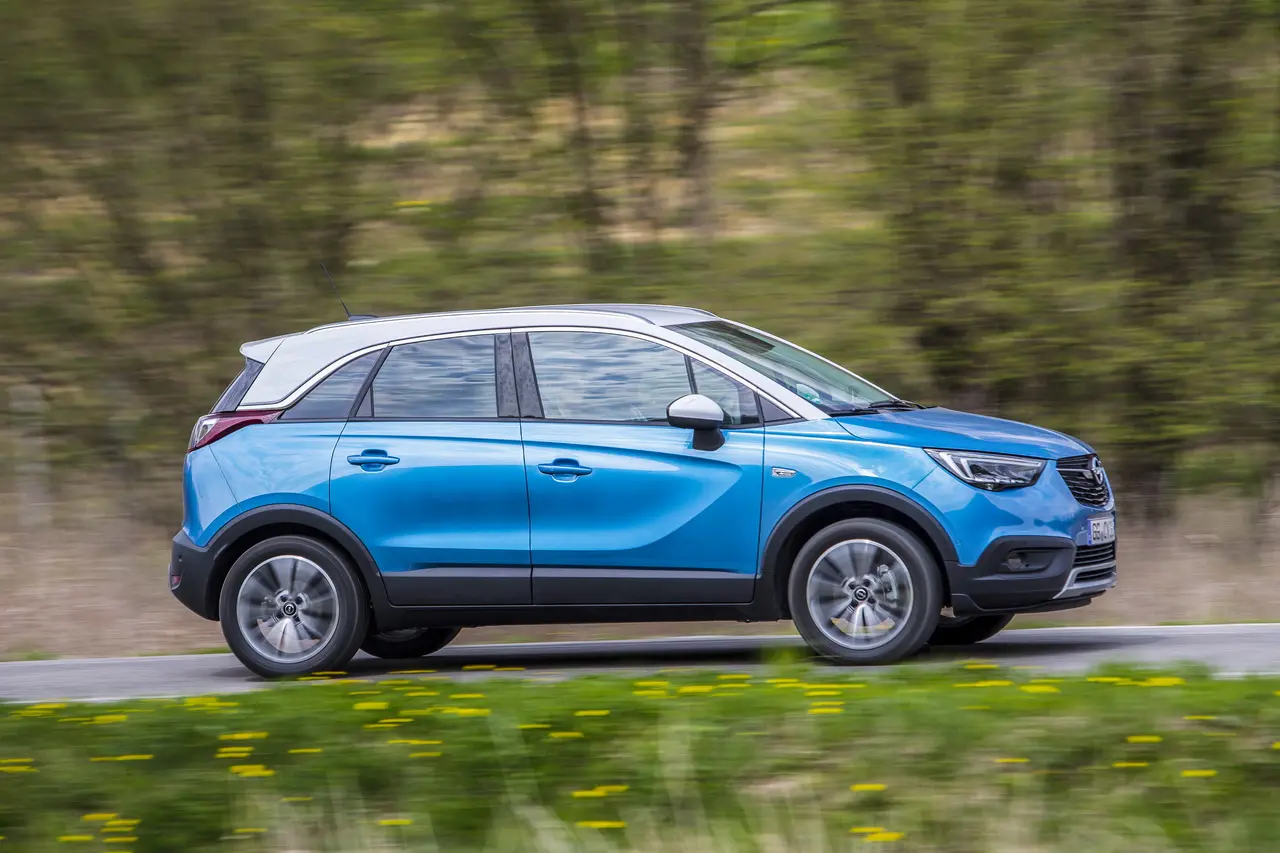 Opel Crossland X Crossland X 1.2 Turbo Essentia 2