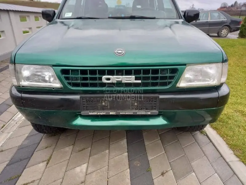 Opel Frontera Frontera 2.4i 1