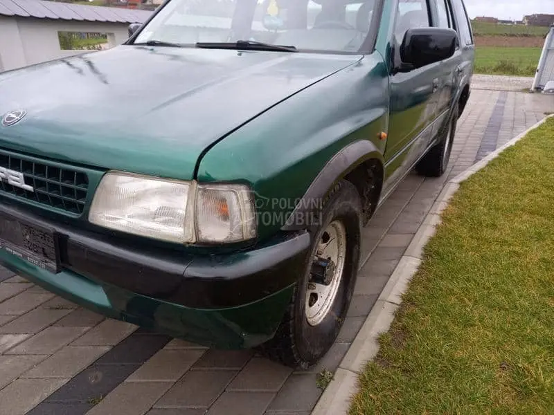 Opel Frontera Frontera 2.4i 2