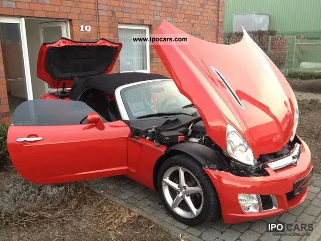 Opel  GT 2.0 Turbo 7