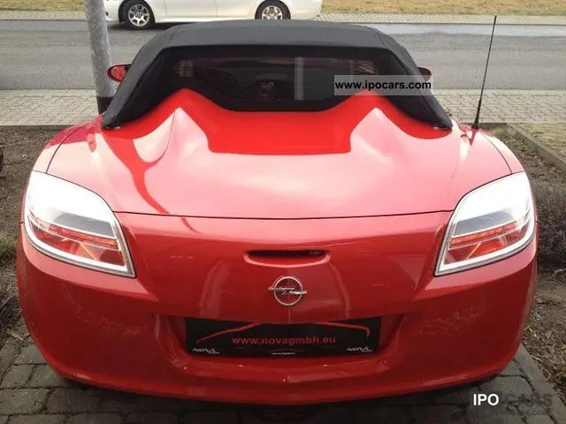 Opel  GT 2.0 Turbo 7