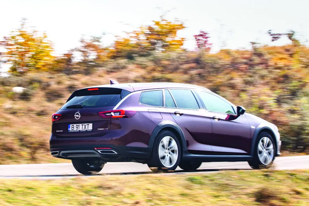 Opel Insignia Insignia Country Tourer 2.0 BiTurbo Start&Stop 4x4 Exclusive 5