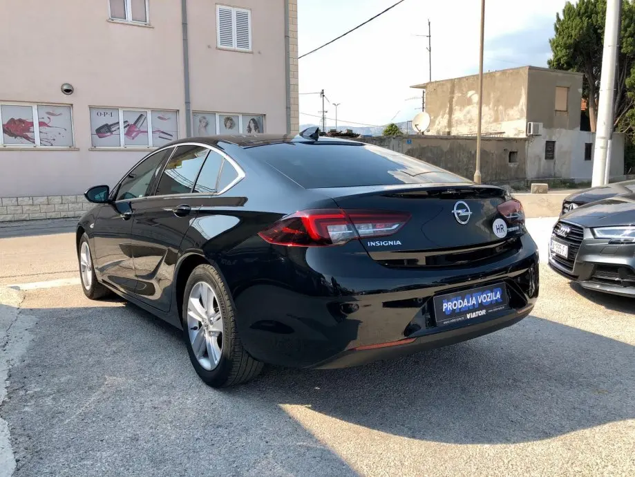 Opel Insignia Insignia Grand Sport 1.6 CDTI EcoTEC Start&Stop Exclusive 3