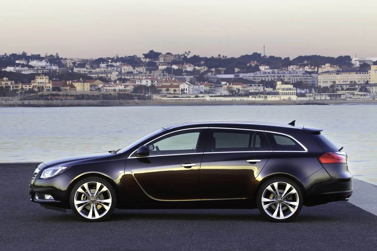 Opel Insignia Insignia Sports Tourer 2.0 Turbo Cosmo Active Select 3