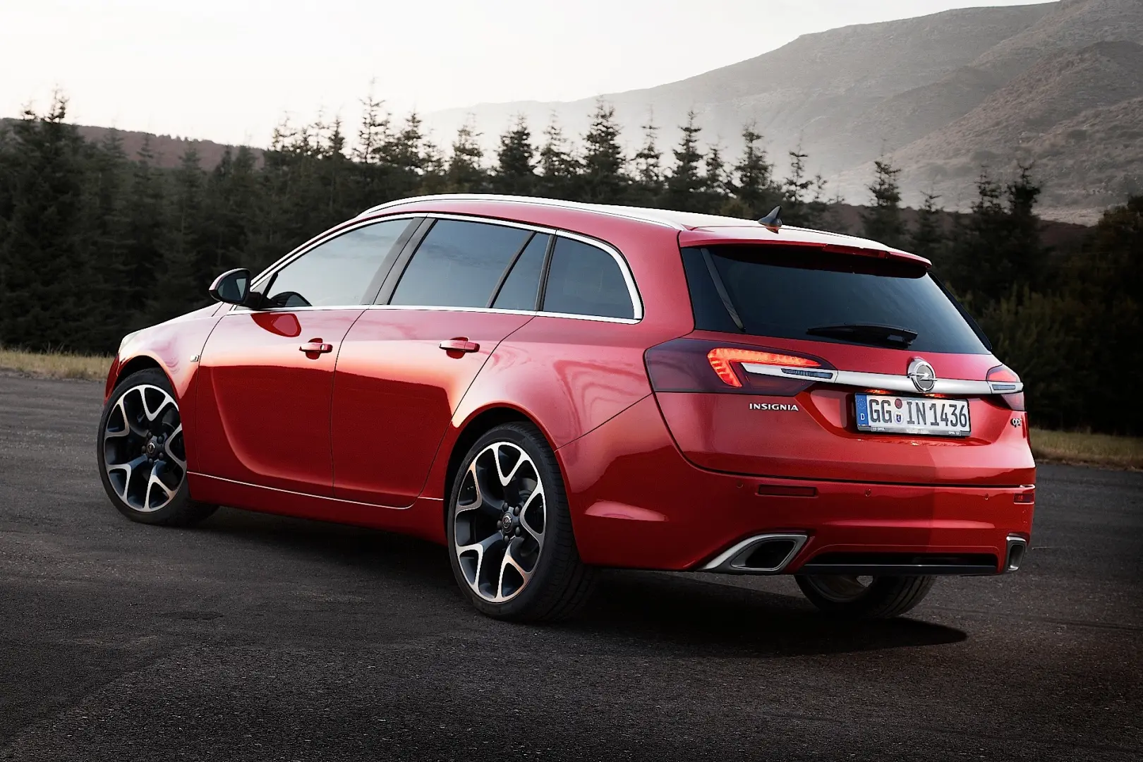Opel Insignia Insignia Sports Tourer 2.8 V6 AWD OPC 2