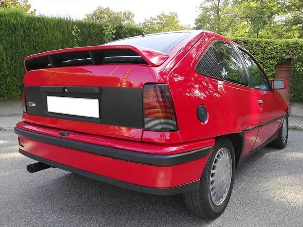 Opel Kadett Kadett 2.0 GSI 6