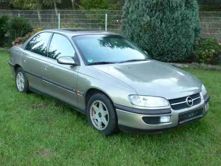 Opel Omega Omega 2.0 CD 6