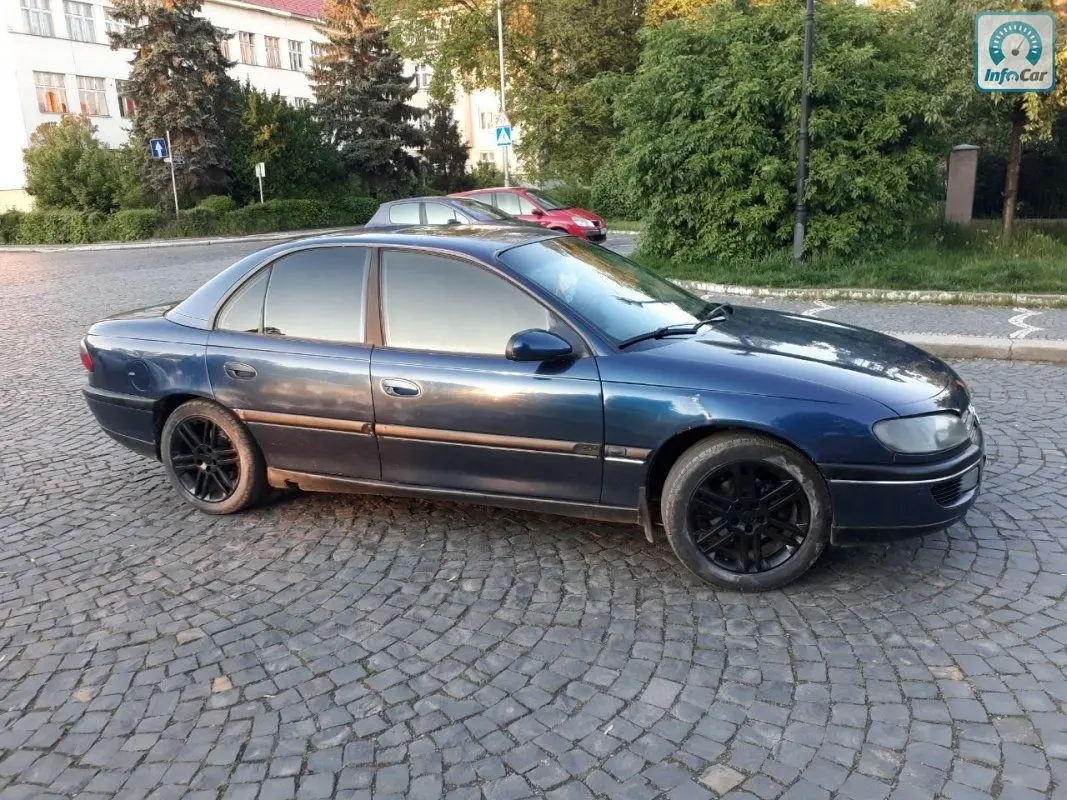 Opel Omega Omega 2.0 CD 3