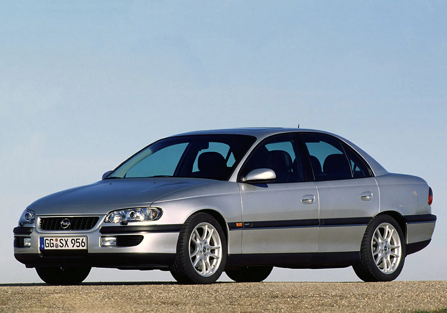 Opel Omega Omega 2.0 CD 4
