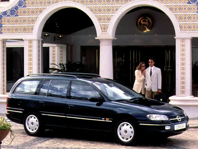 Opel Omega Omega 2.5 CD 5