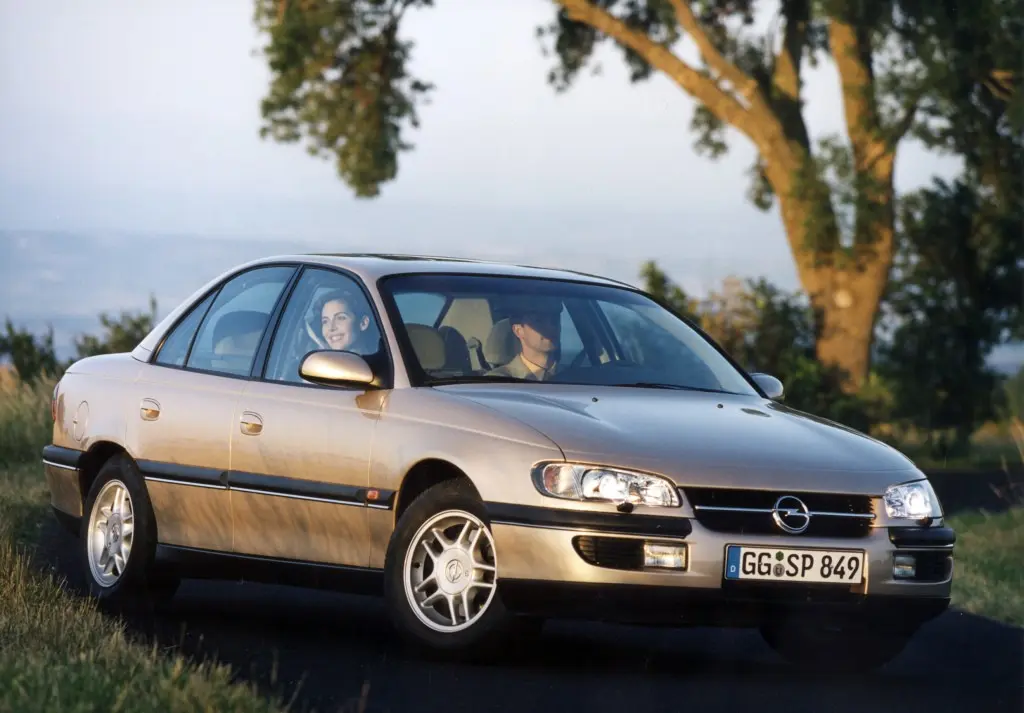 Opel Omega Omega 2.5 GL 4