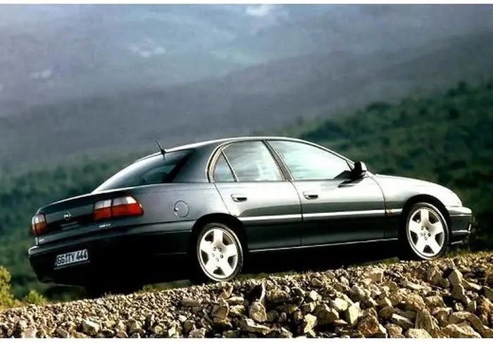 Opel Omega Omega 2.5 TD Elegance 4