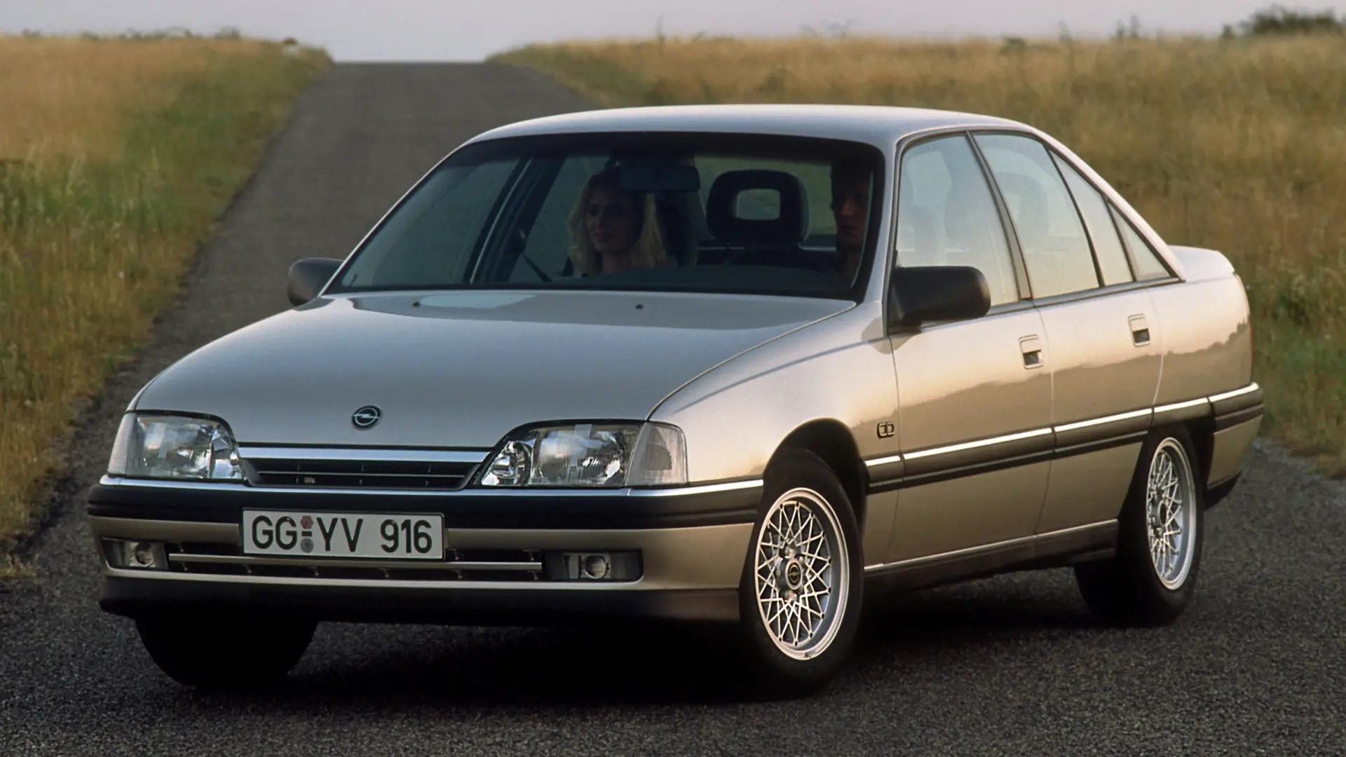 Opel Omega Omega 2.6 GL 2