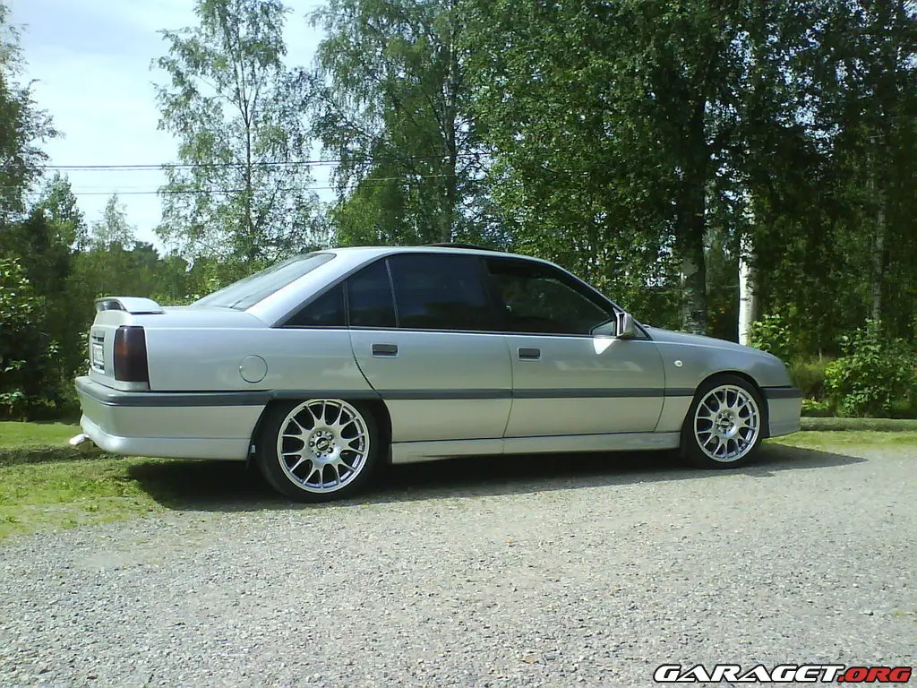 Opel Omega Omega 3.0 24V GL 6