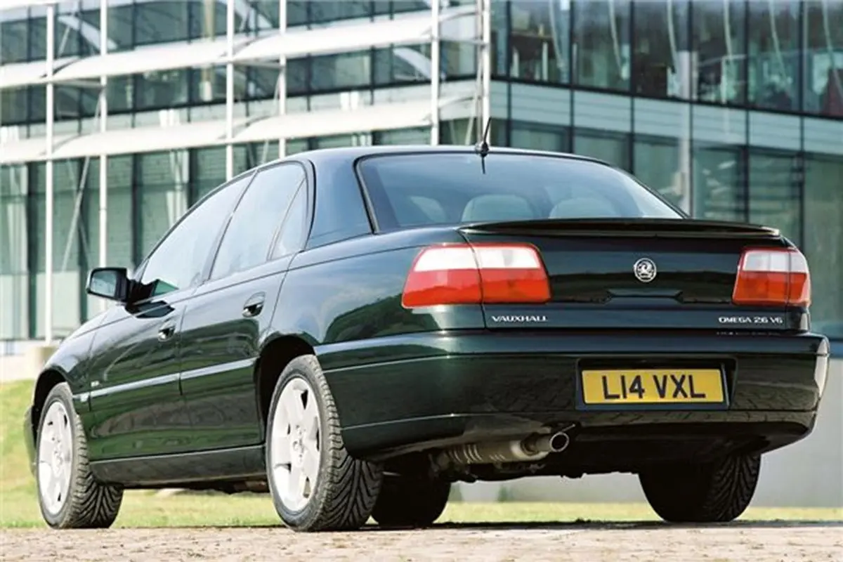 Opel Omega Omega 3.0 MV6 4