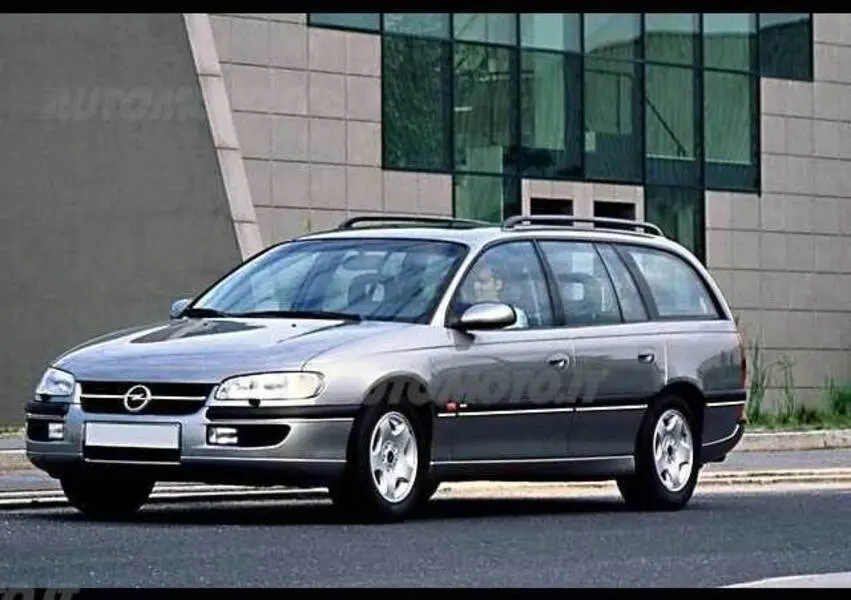 Opel Omega Omega 3.0 MV6 2