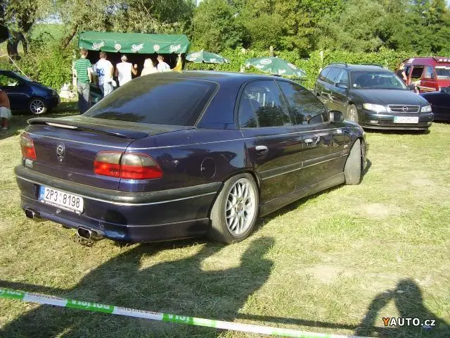 Opel Omega Omega 3.0 MV6 2