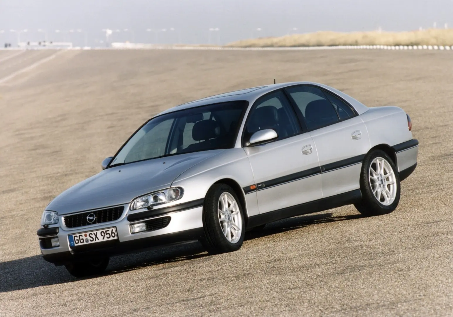 Opel Omega Omega 3.0 Sport 5