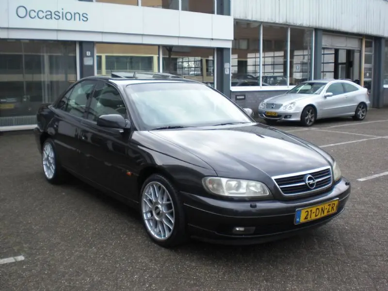 Opel Omega Omega 3.0 V6 Executive 3