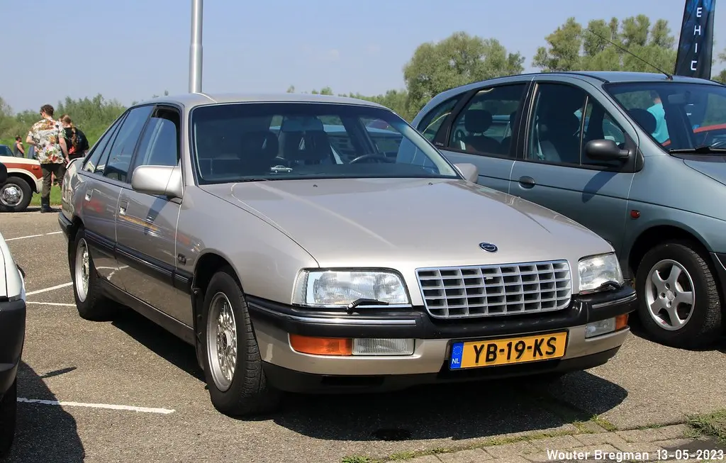 Opel Senator Senator 3.0 24V CD 6