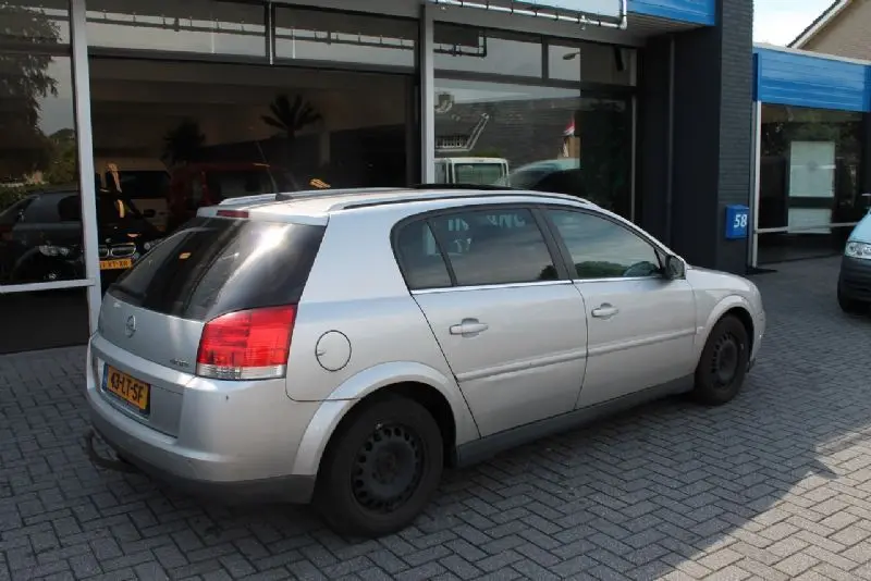 Opel Signum Signum 2.2 Cosmo 4