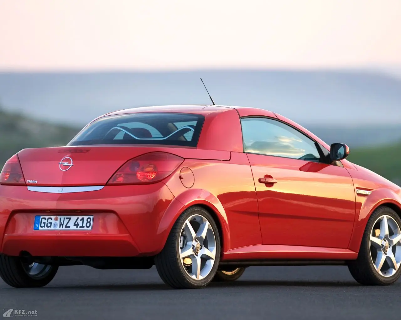 Opel Tigra Tigra 1.8 16V Sport Easytronic 4