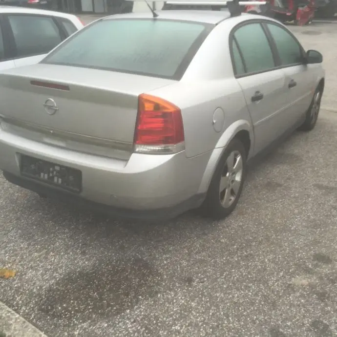 Opel Vectra Vectra 1.6 Comfort 4