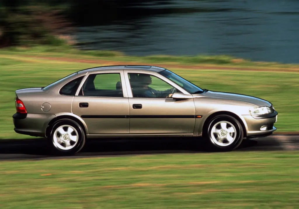 Opel Vectra Vectra 1.6 GL 3