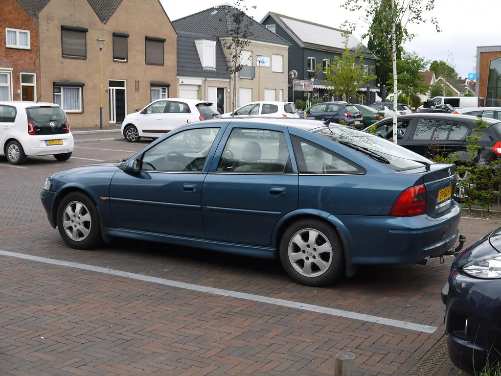 Opel Vectra Vectra 1.8 16V Elegance 1