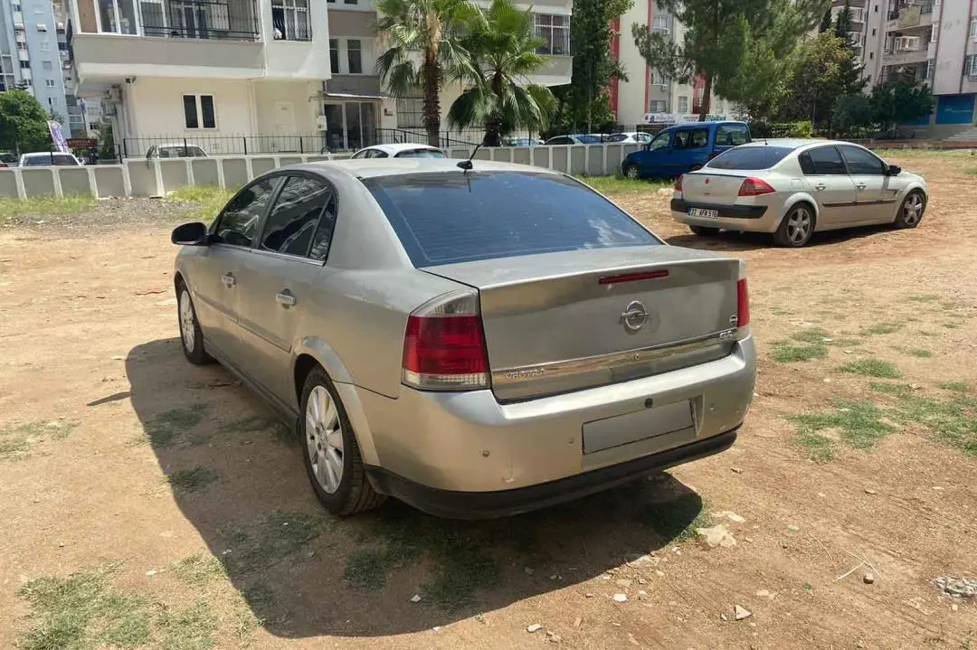 Opel Vectra Vectra 1.8 Elegance CVT 1