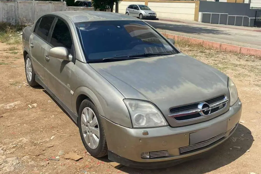 Opel Vectra Vectra 1.8 Elegance CVT 4