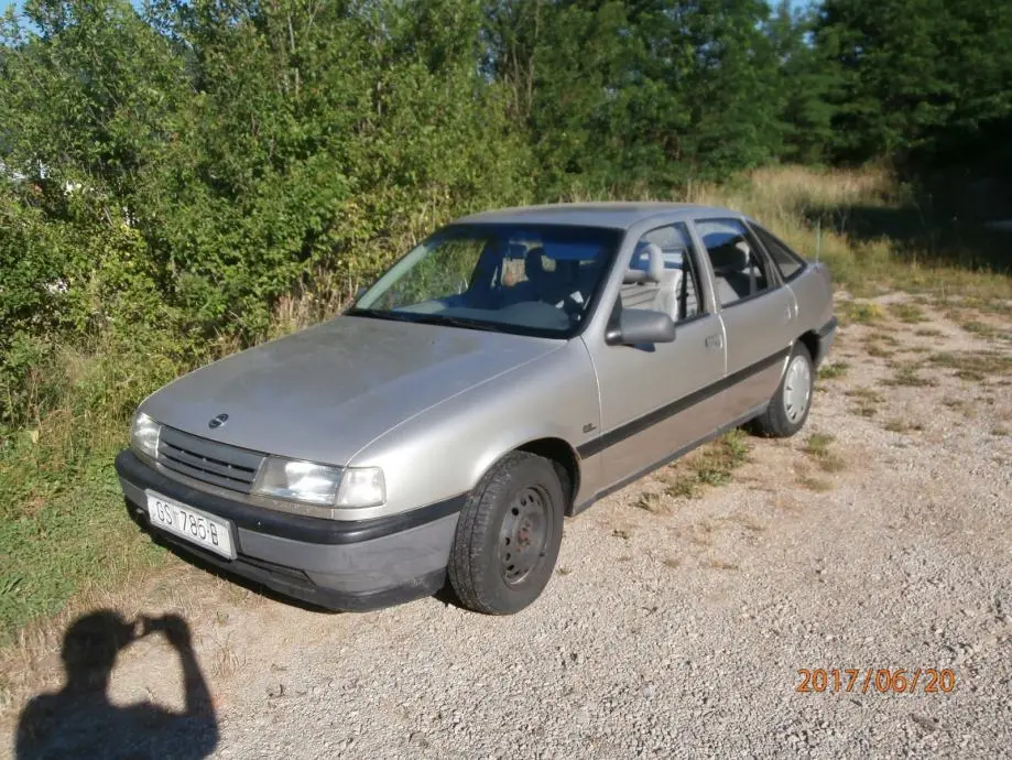 Opel Vectra Vectra 1.8 GL 4