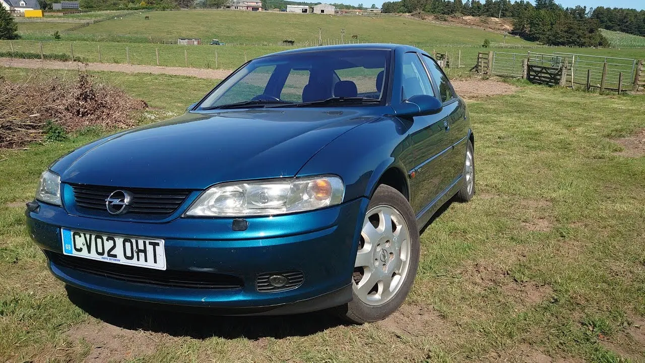 Opel Vectra Vectra 2.2 16V CDX 7