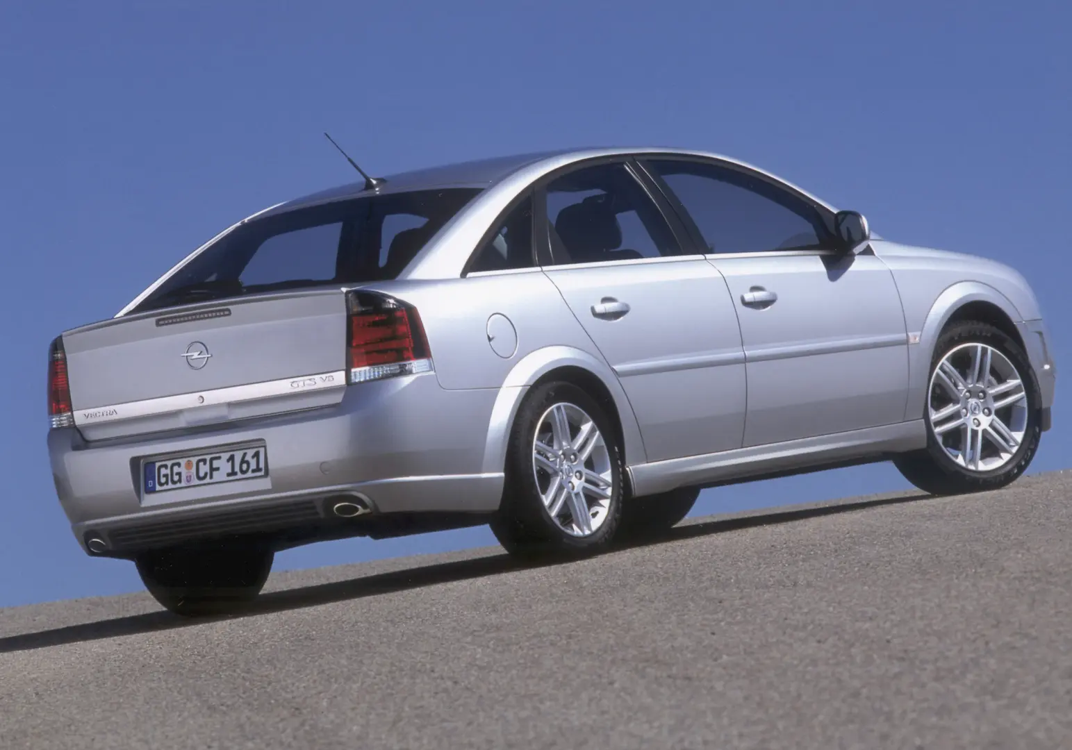 Opel Vectra Vectra 2.2 GTS Elegance 5