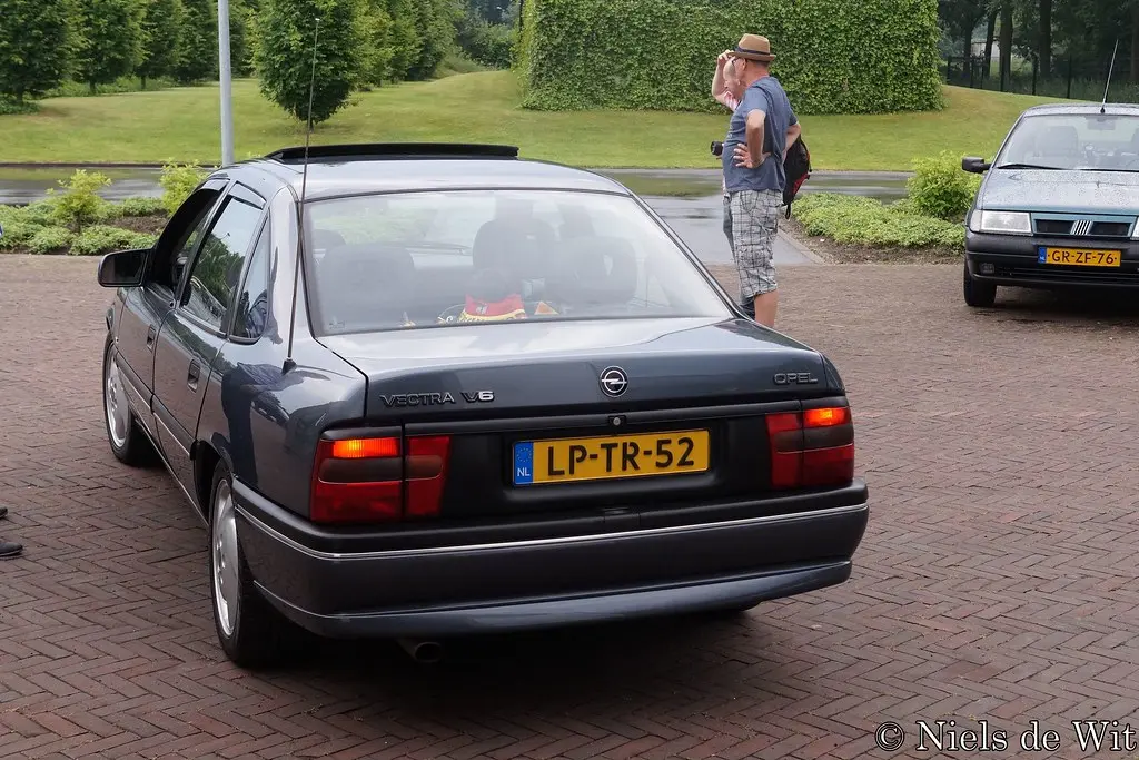 Opel Vectra Vectra 2.5 V6 CDX 4