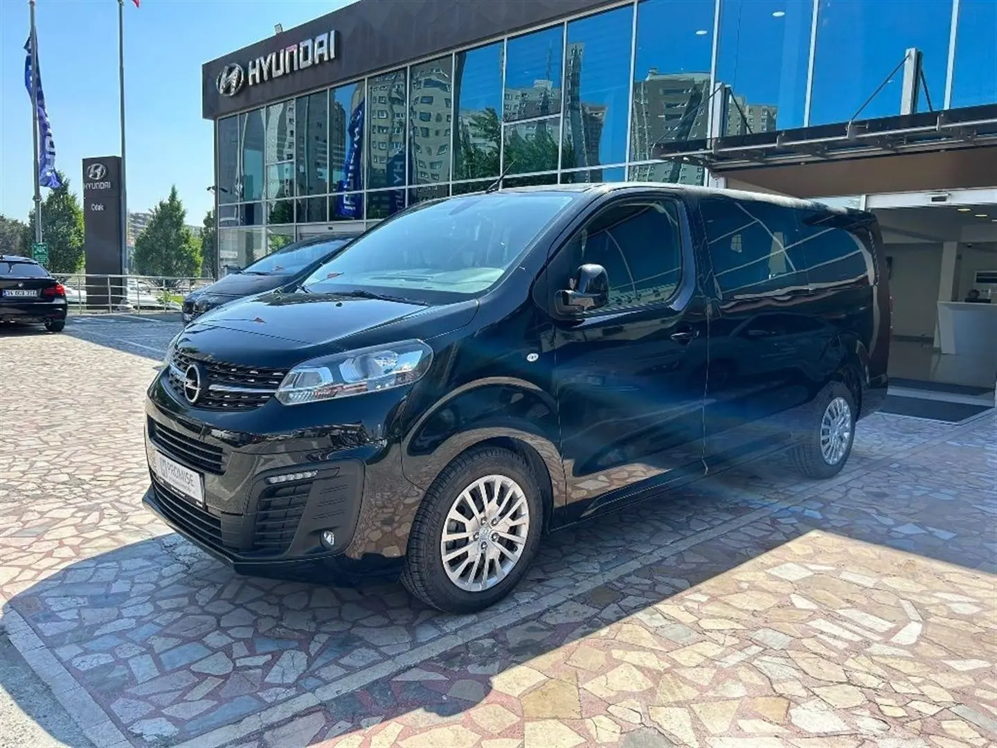 Opel Vivaro Vivaro 2.0 TD Cityvan Elegance XL 2