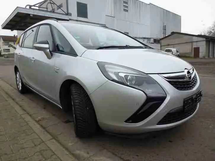 Opel Zafira Zafira 1.4 Turbo Enjoy Active Prestij Active Select 6
