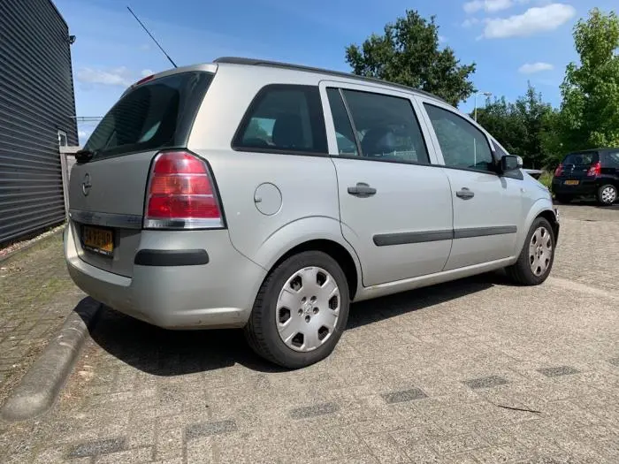 Opel Zafira Zafira 1.6 Edition 1