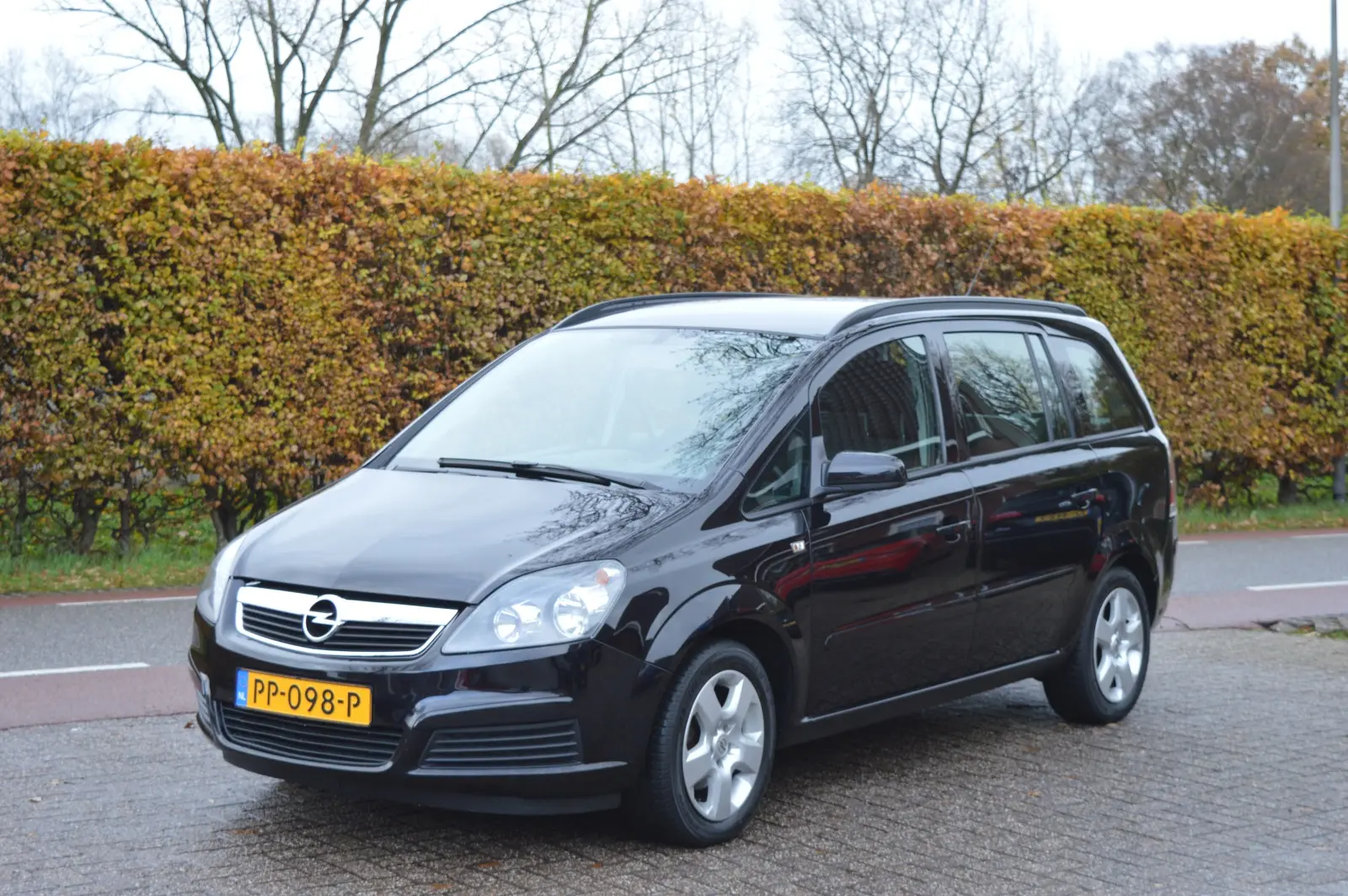Opel Zafira Zafira 1.6 Essentia 2