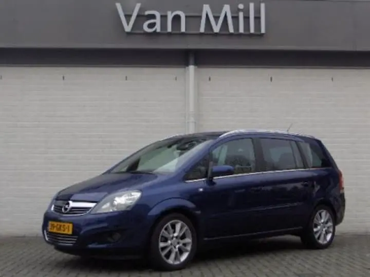 Opel Zafira Zafira 1.8 Cosmo Easytronic 7