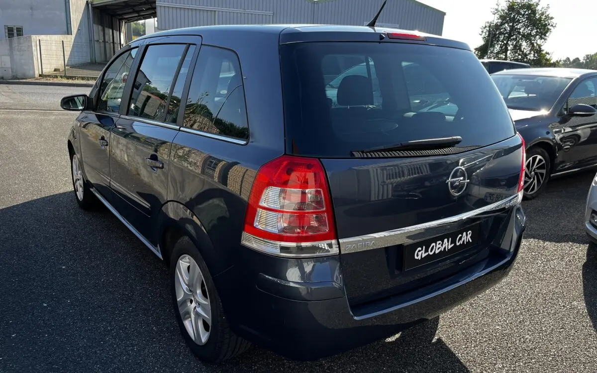 Opel Zafira Zafira 1.9 CDTI Enjoy Active Select 3