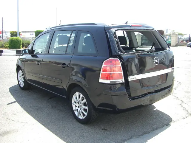 Opel Zafira Zafira 1.9 CDTI Enjoy Active Select 5