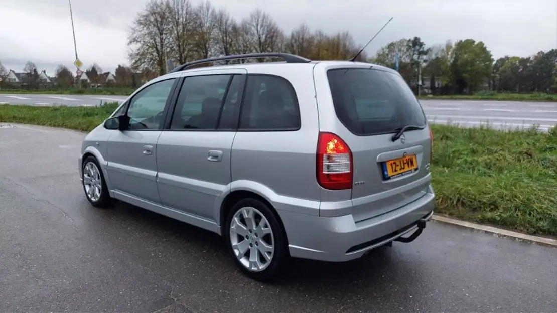 Opel Zafira Zafira 2.0 16V OPC 3