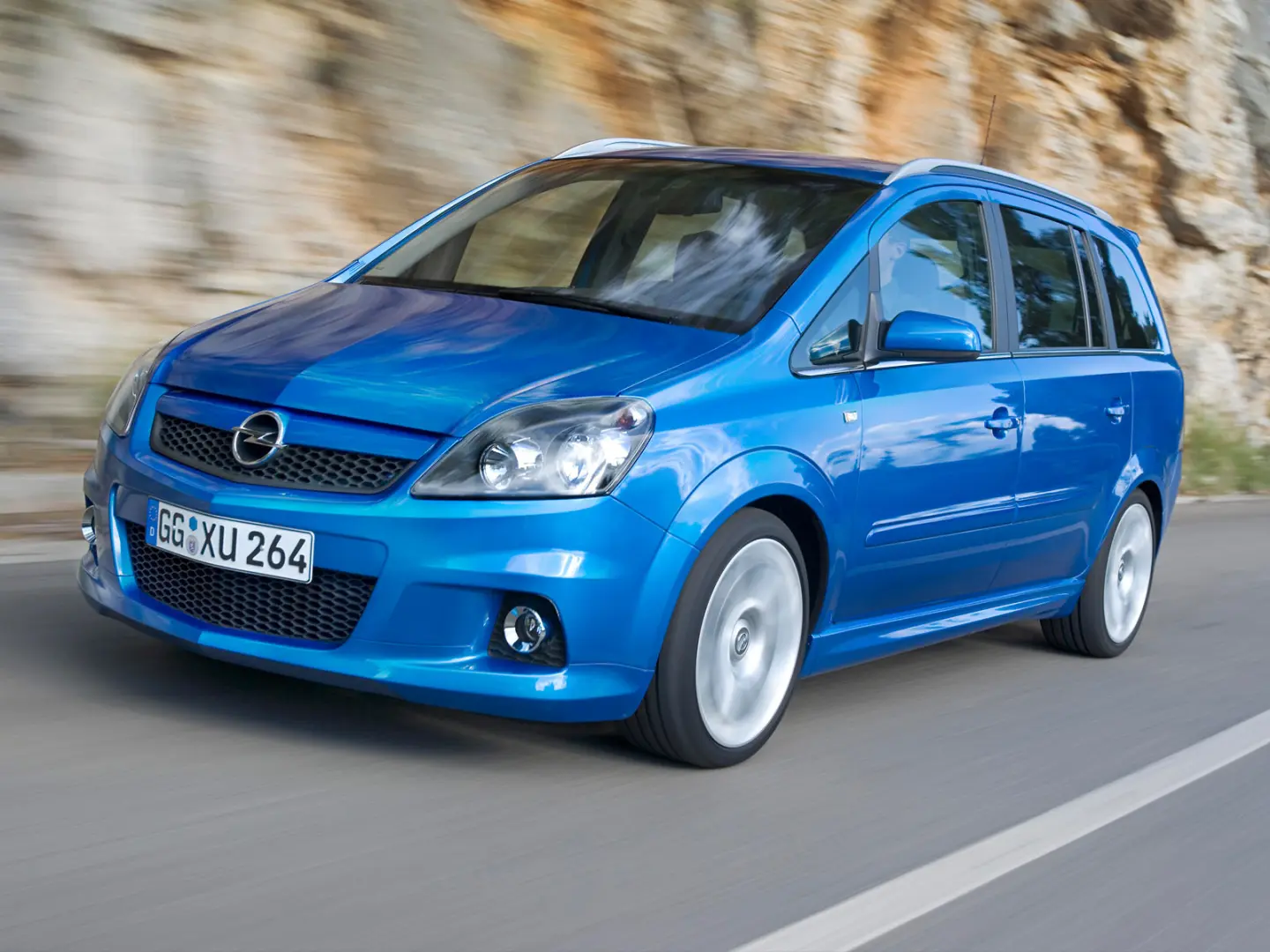 Opel Zafira Zafira 2.0 OPC 1