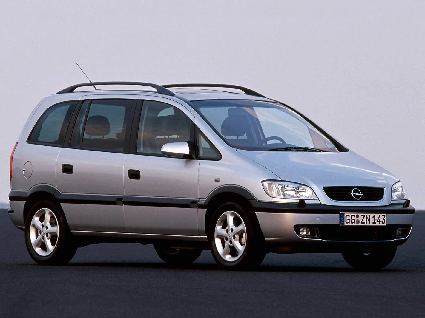 Opel Zafira Zafira 2.2 16V 5