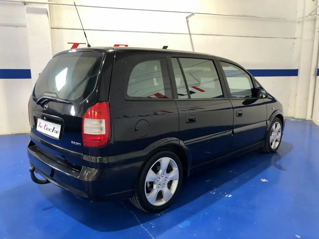 Opel Zafira Zafira 2.2 16V 2